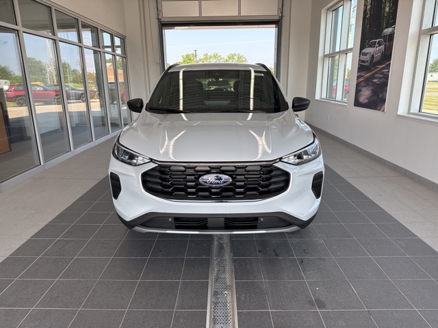2025 Ford Escape ST-Line photo 2