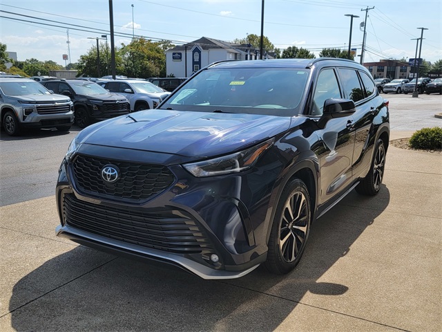 2021 Toyota Highlander XSE photo 8