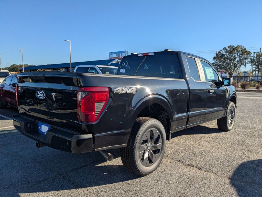2025 Ford F-150 STX photo 4