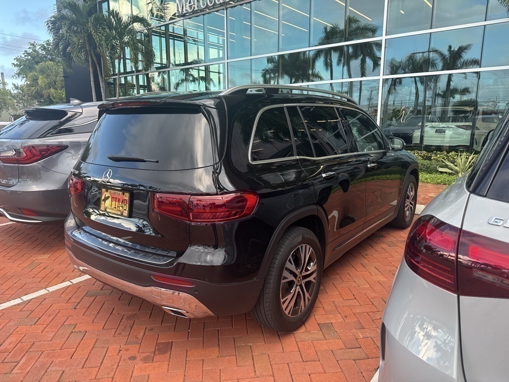 2024 Mercedes Benz GLB 250 photo 4