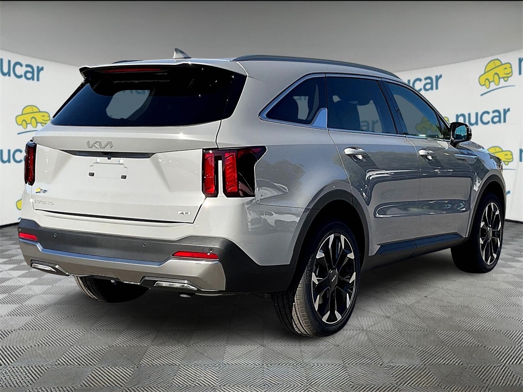 2026 Kia Sorento EX photo 2