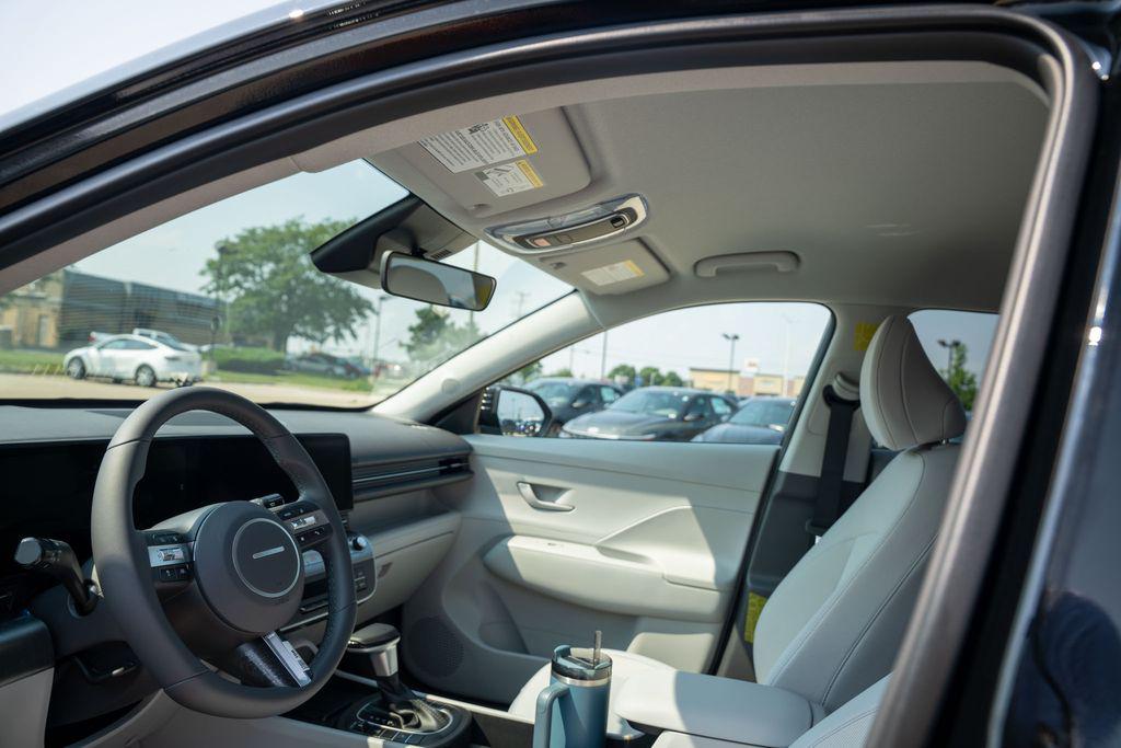 2026 Hyundai Kona SEL photo 17