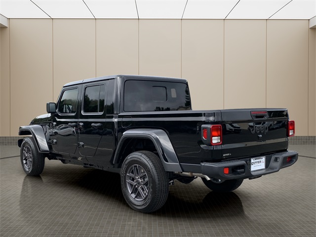 2025 Jeep Gladiator Sport S photo 3