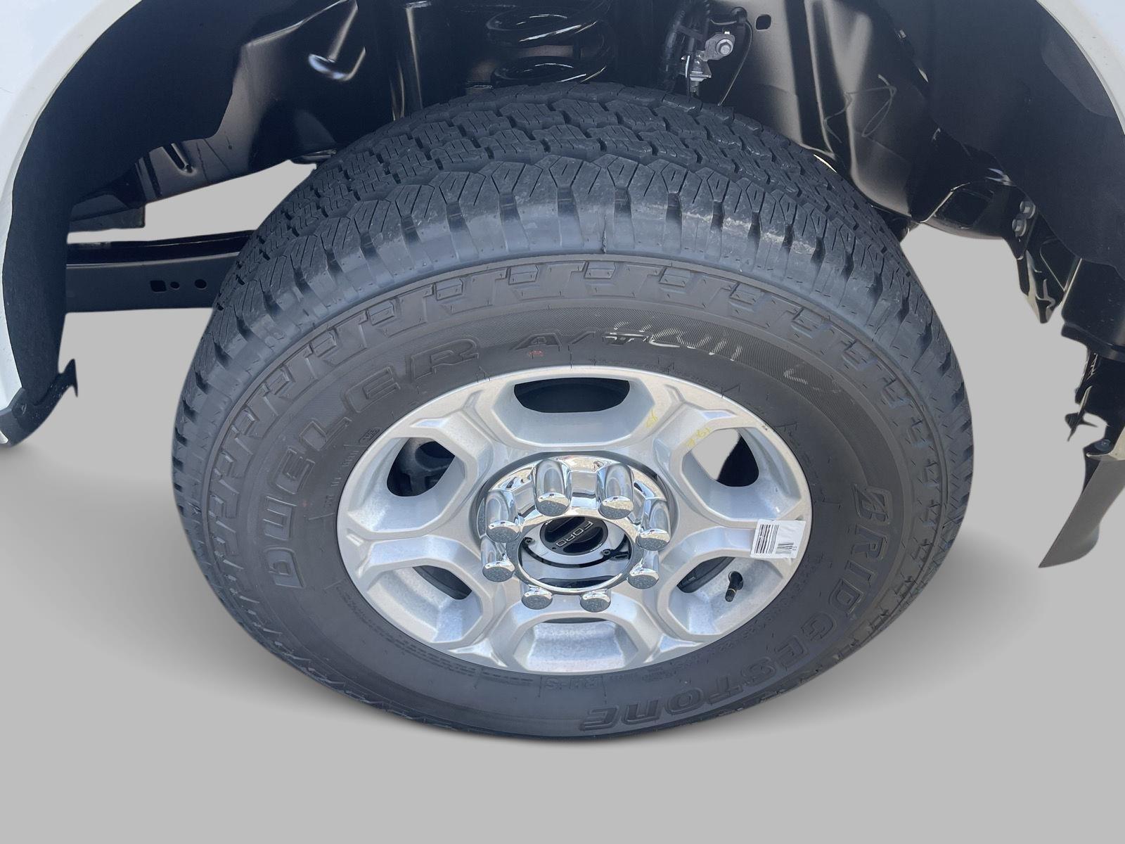2025 Ford F-250 XLT photo 13