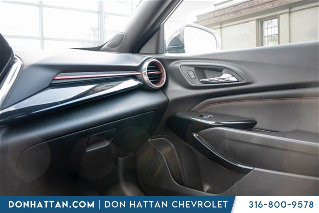 2025 Chevrolet Trax photo 6