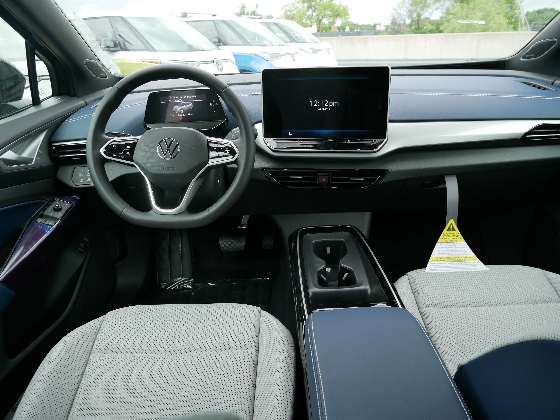 2025 Volkswagen ID.4 Pro Plus photo 5