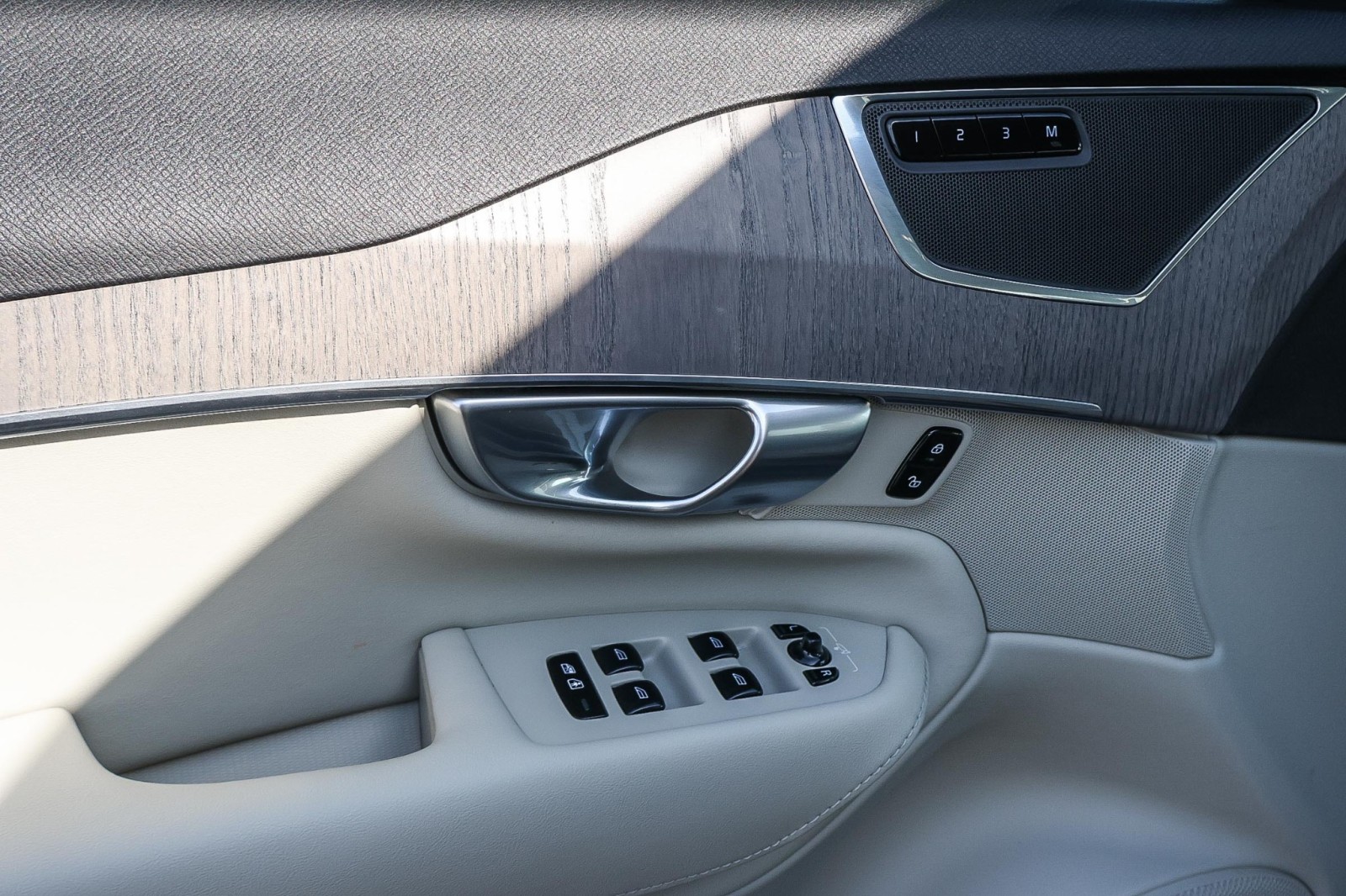 2024 Volvo XC90 Recharge Plus photo 23
