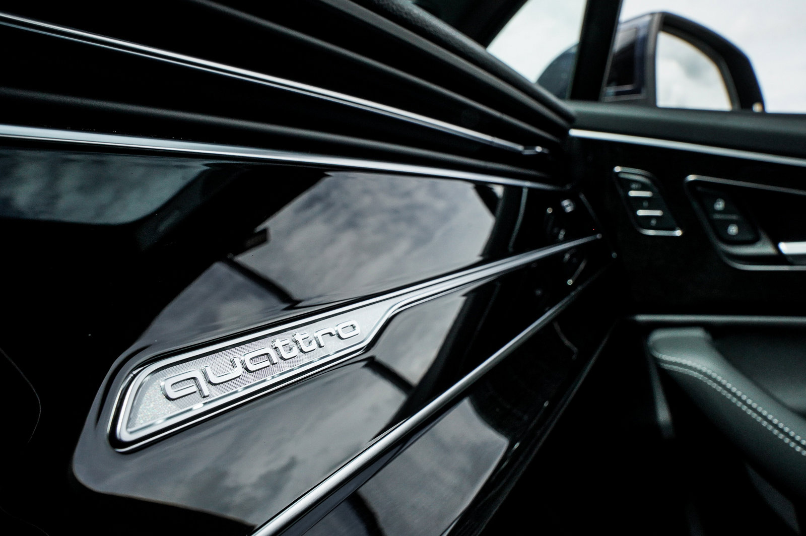 2025 Audi Q7 Prestige photo 17