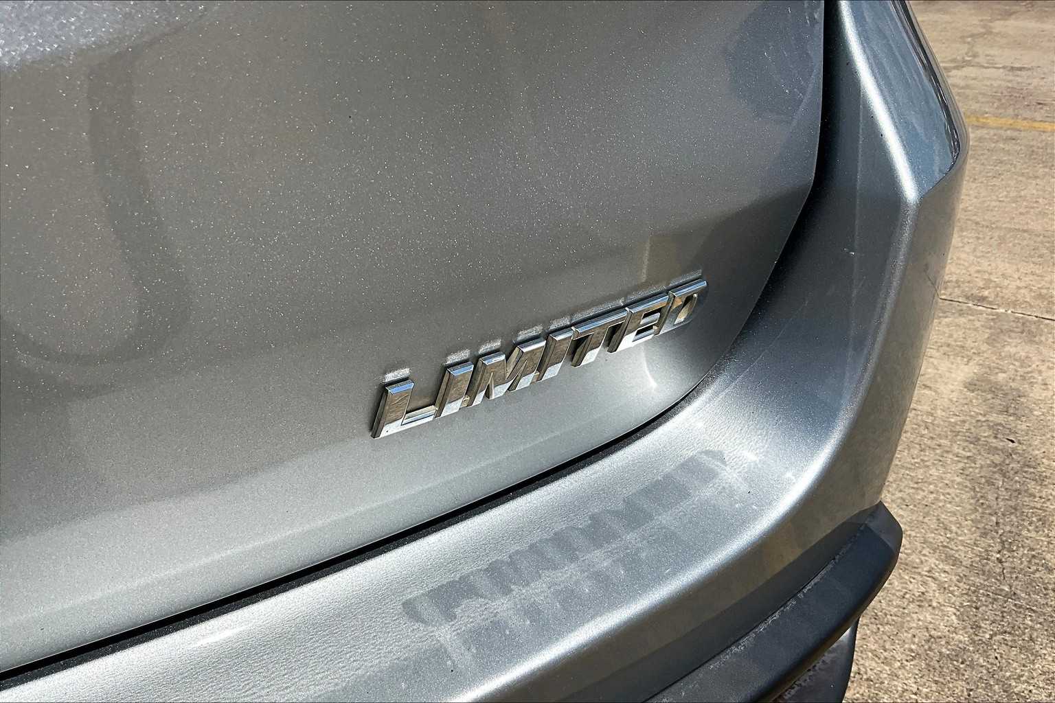 2016 Toyota Highlander Hybrid Limited Platinum photo 9