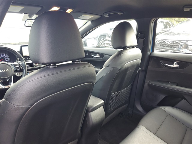 2023 Kia Forte GT-Line photo 28