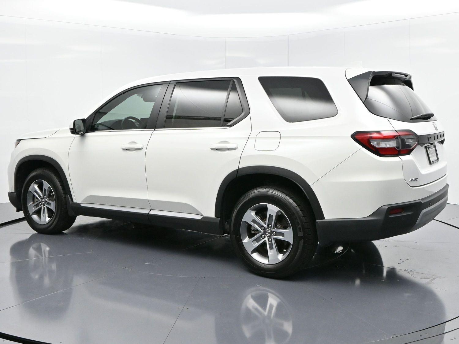 2023 Honda Pilot EX-L photo 2