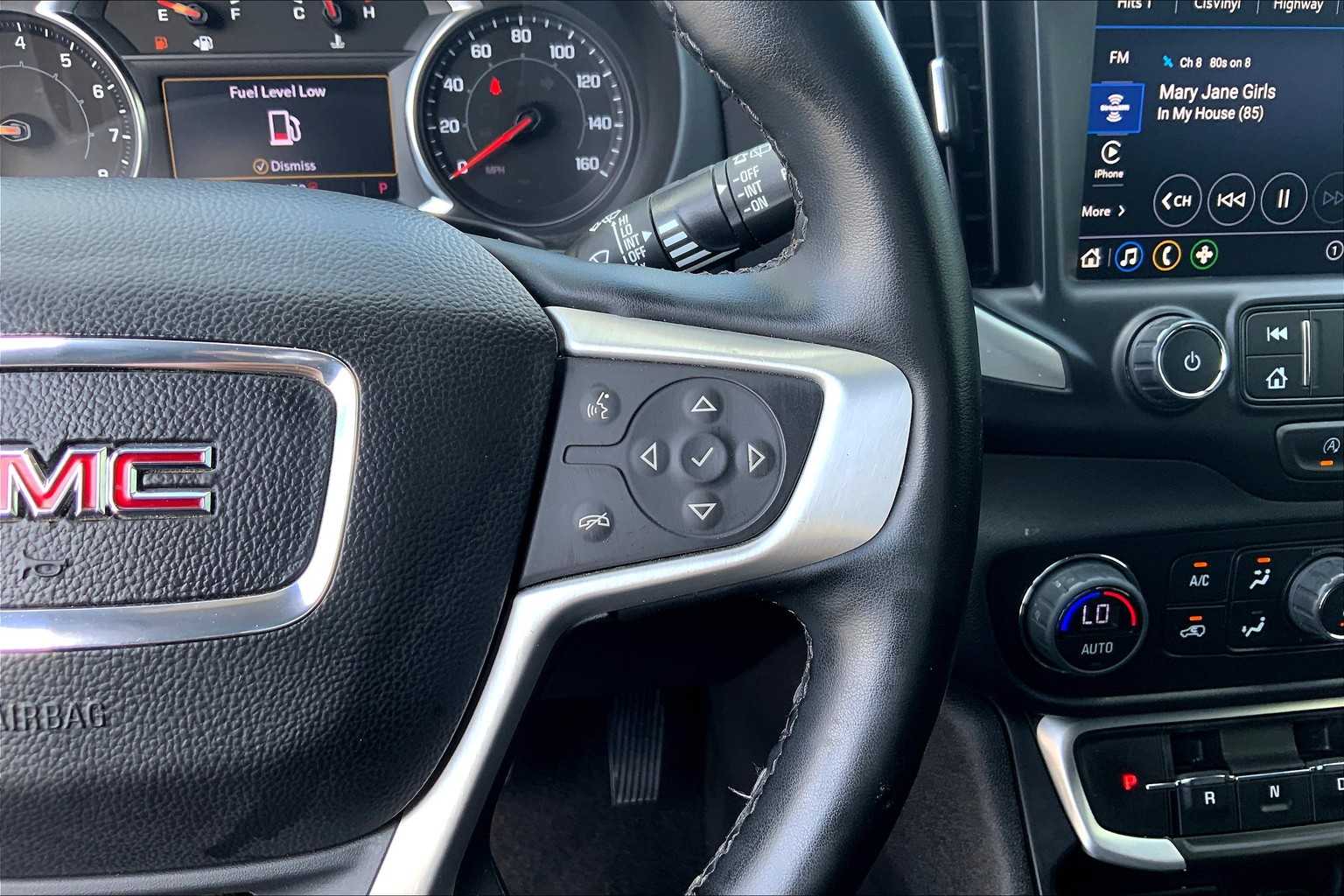 2023 Gmc Terrain SLT photo 23