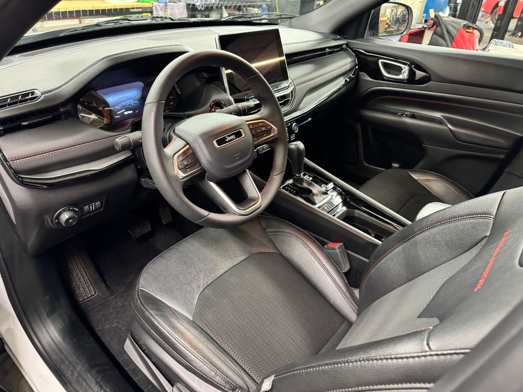 2024 Jeep Compass Trailhawk photo 10