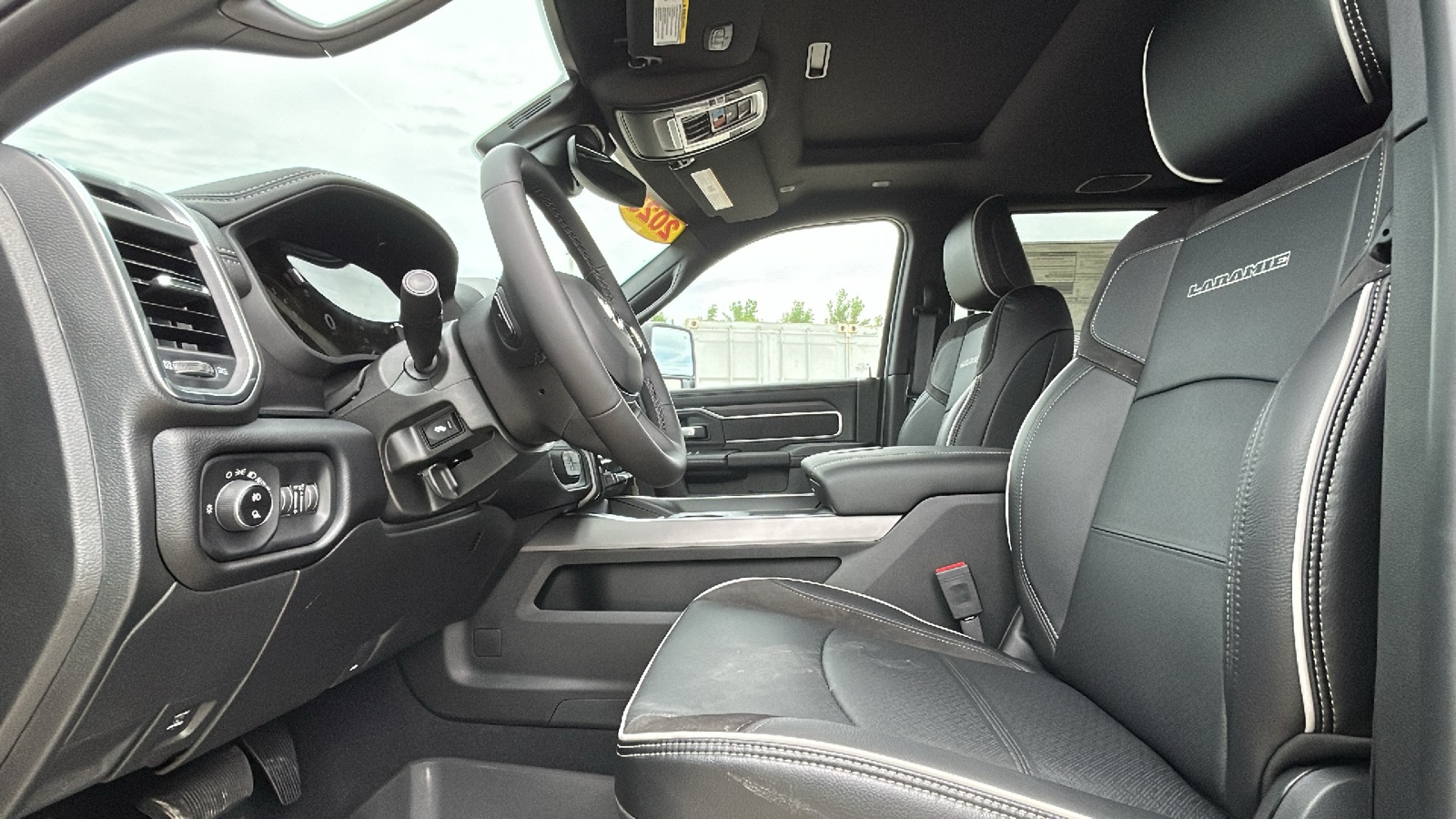 2025 Ram 2500 Laramie photo 10