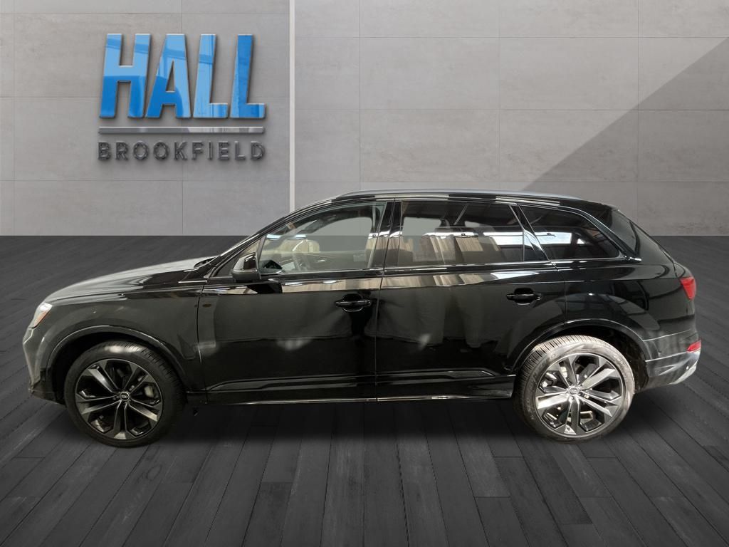 2025 Audi Q7 55 Premium Plus photo 2