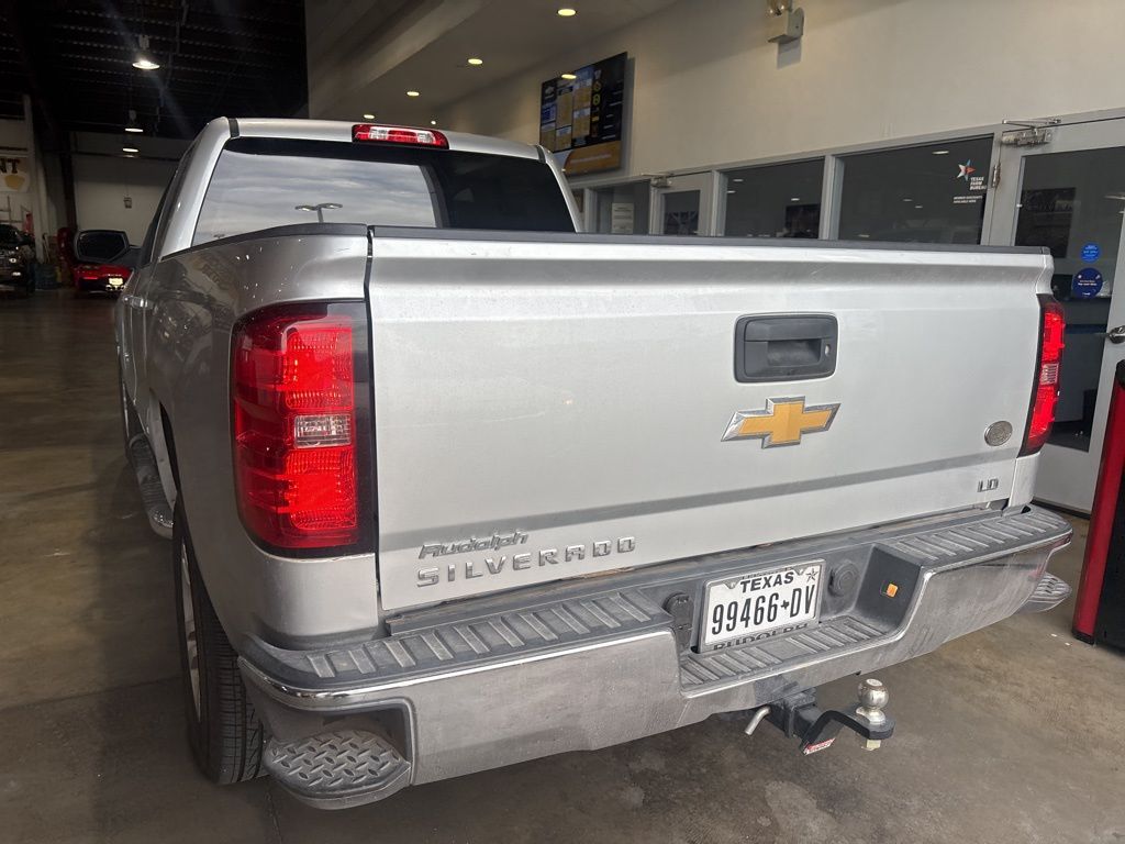 2019 Chevrolet Silverado 1500 LT photo 5