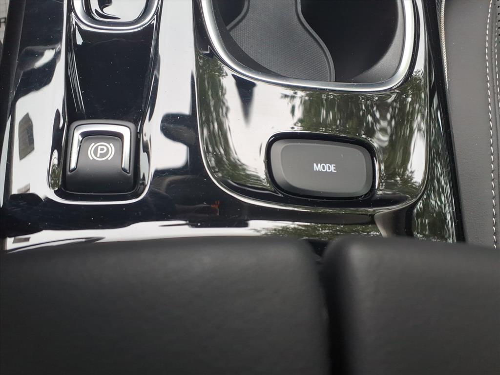 2023 Buick Envision Essence photo 23