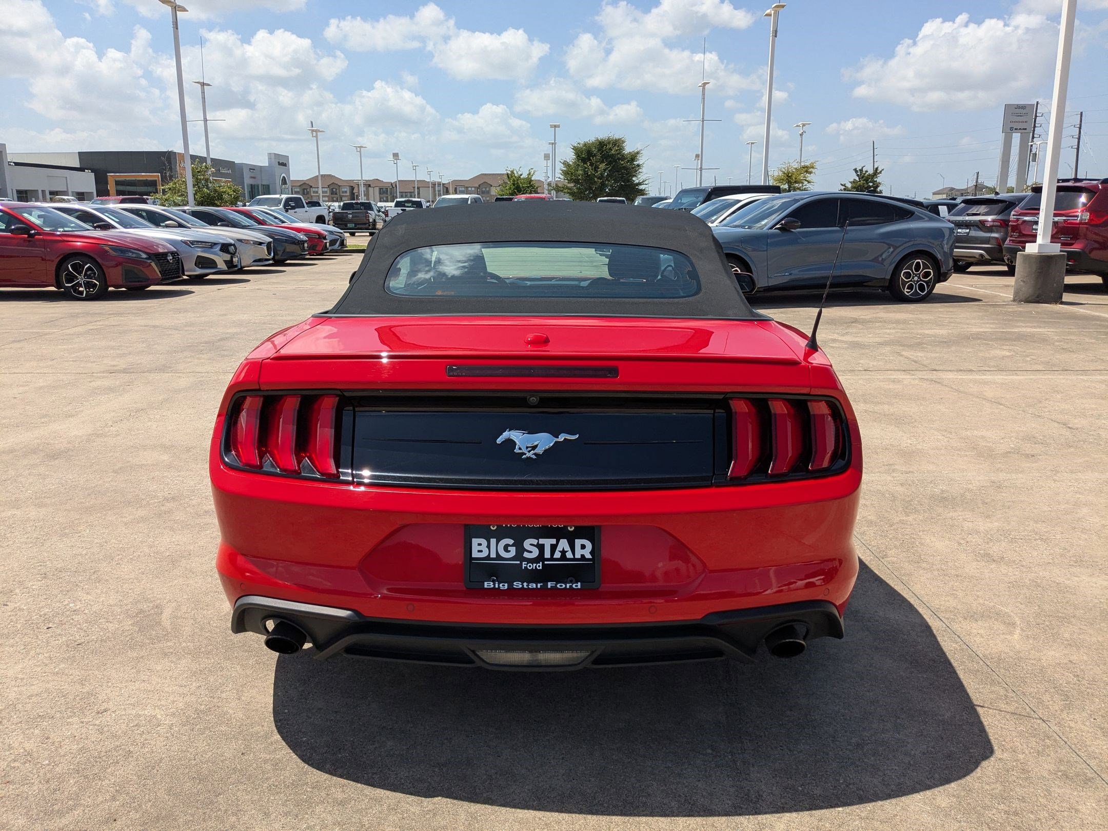 2023 Ford Mustang EcoBoost Premium photo 4