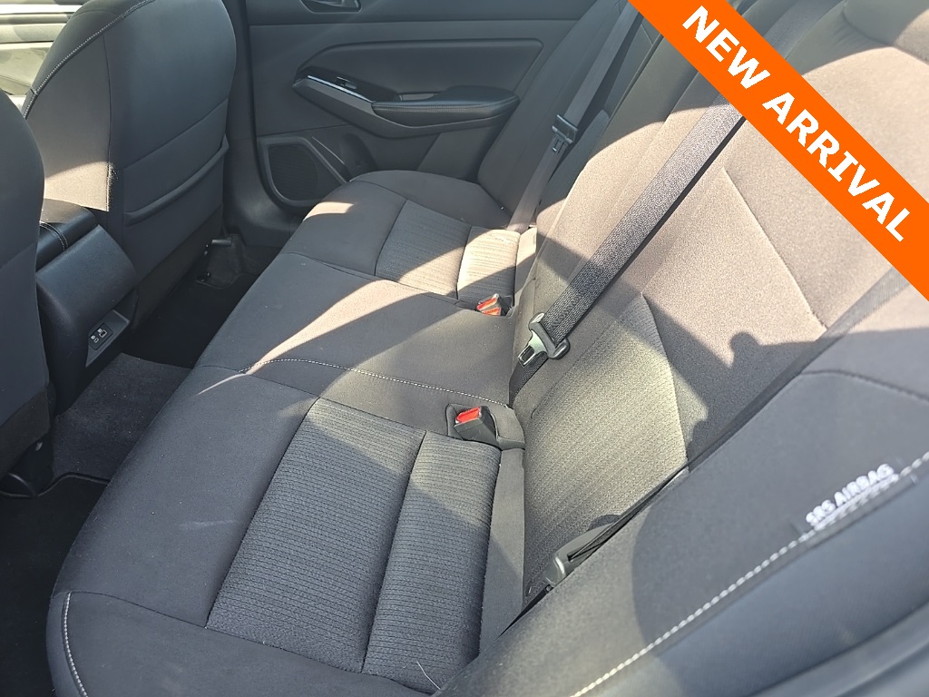 2023 Nissan Altima 2.5 SV photo 9