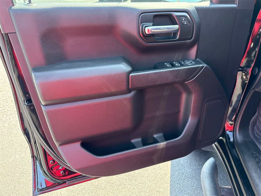 2023 Chevrolet Silverado 1500 Custom Trail Boss photo 9