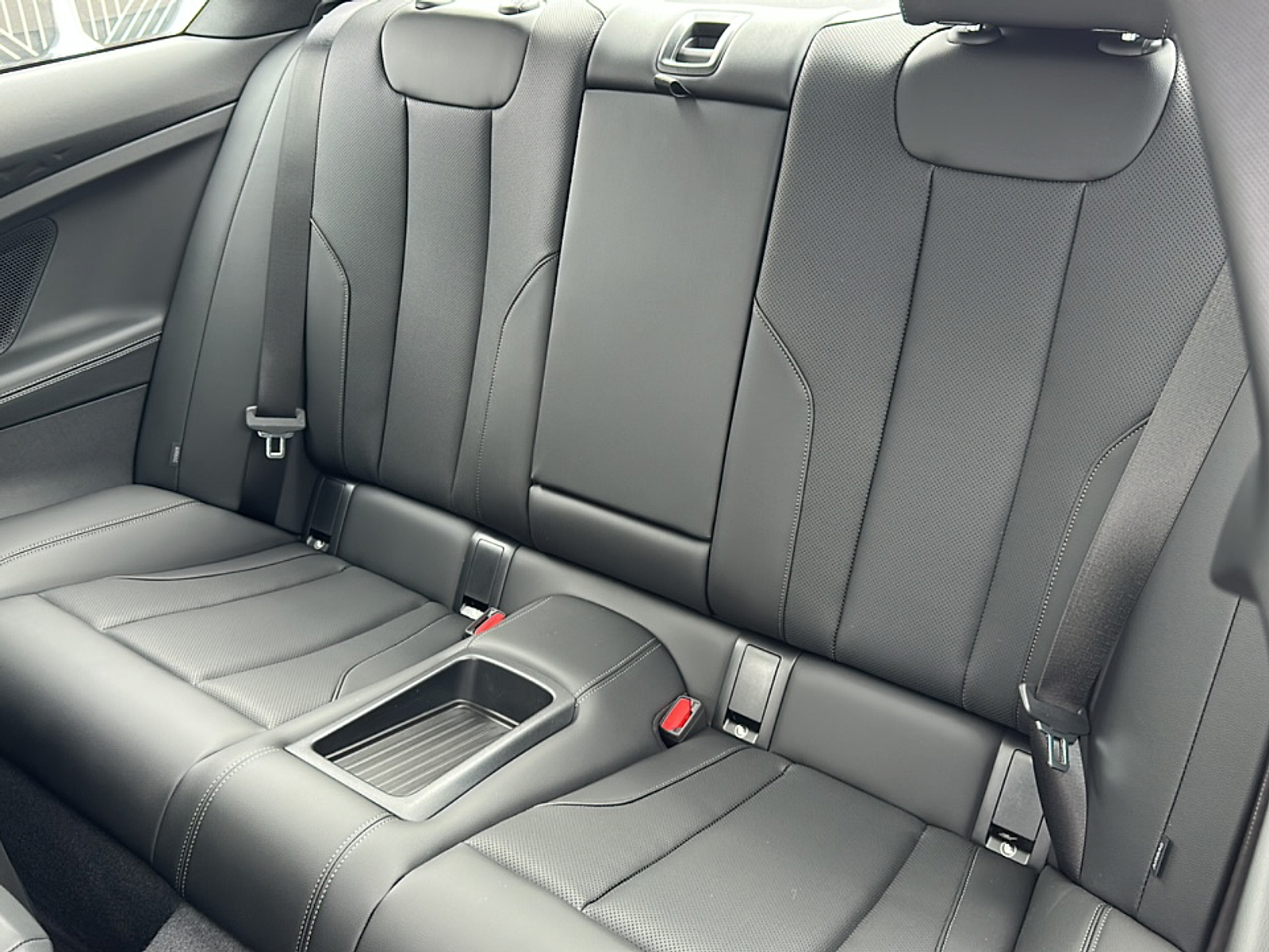 2025 Bmw 230i photo 7