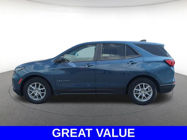 2024 Chevrolet Equinox LS photo 4
