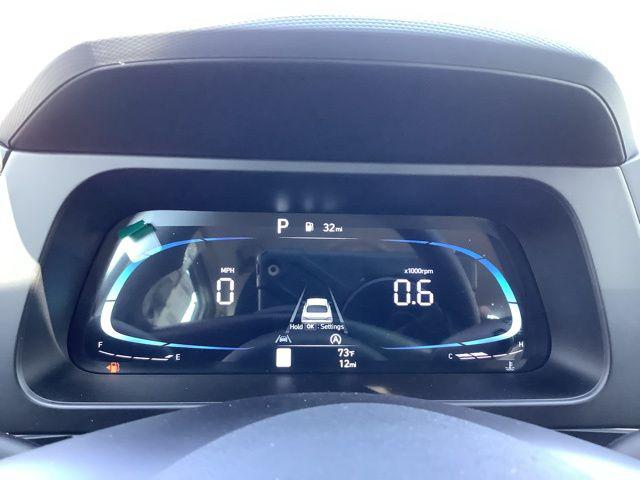 2025 Hyundai Elantra SE photo 24