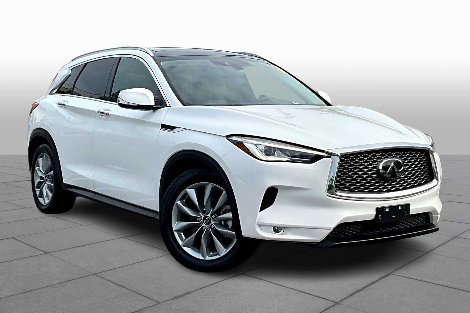 2021 Infiniti QX50 Luxe AWD photo 2