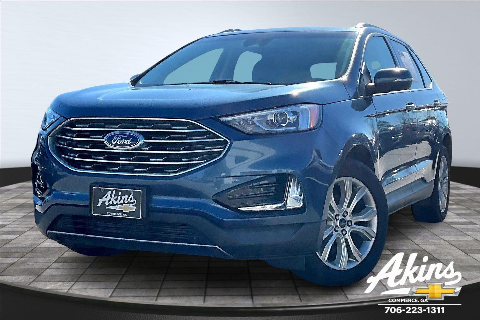2019 Ford Edge Titanium's photo