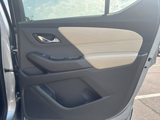 2023 Chevrolet Traverse LS photo 18