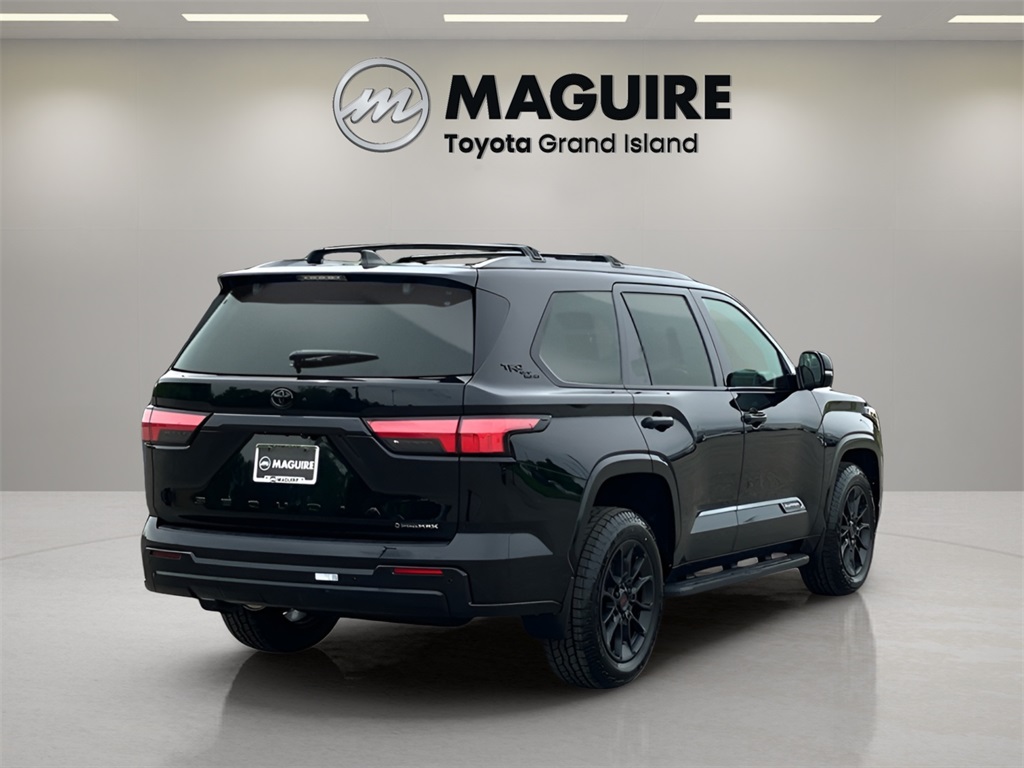 2025 Toyota Sequoia Platinum photo 6