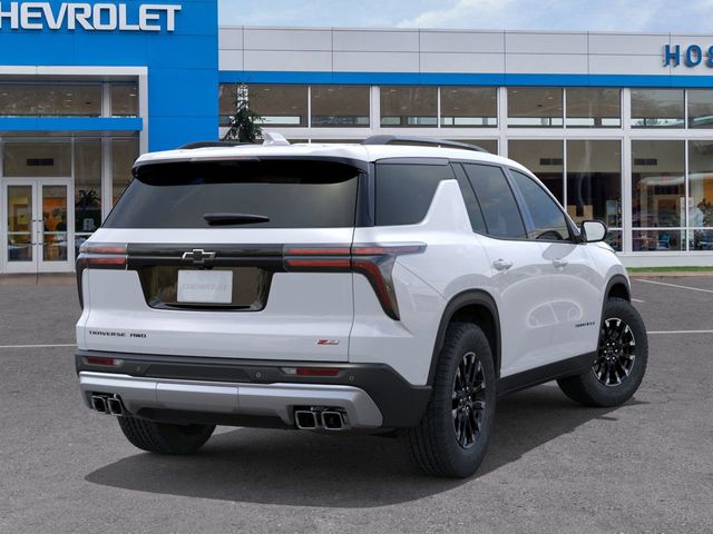 2026 Chevrolet Traverse Z71 photo 3