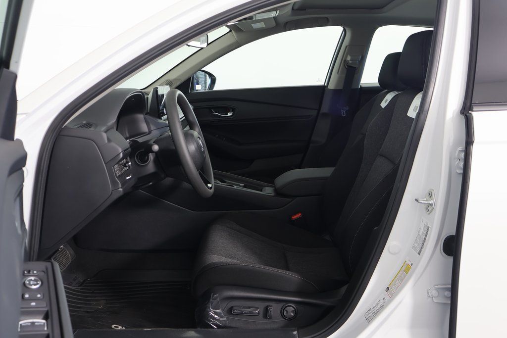 2025 Honda Accord 1.5T SE photo 5