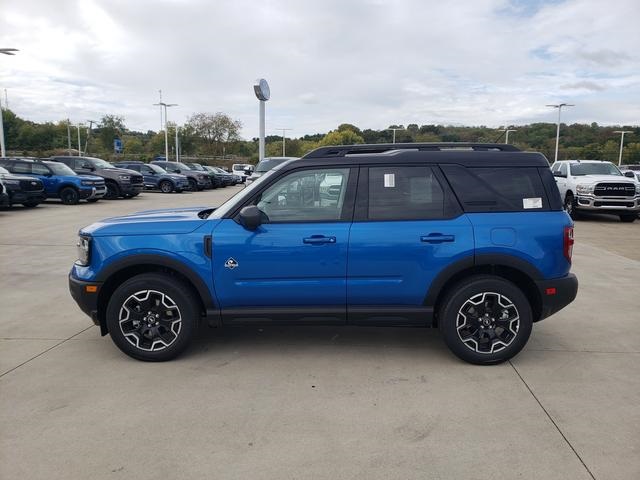 2025 Ford Bronco Sport Outer Banks photo 4