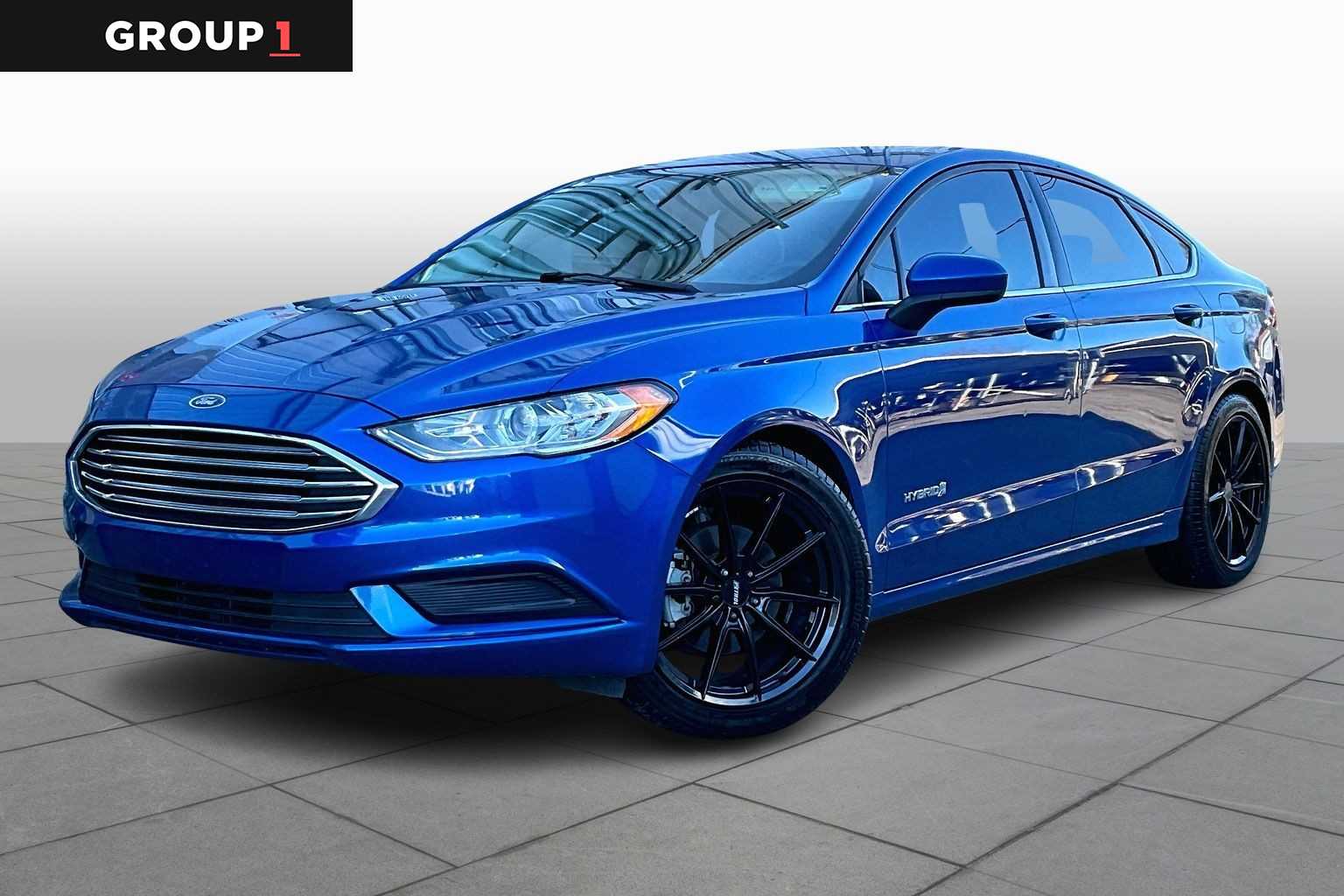 2017 Ford Fusion Hybrid SE's photo