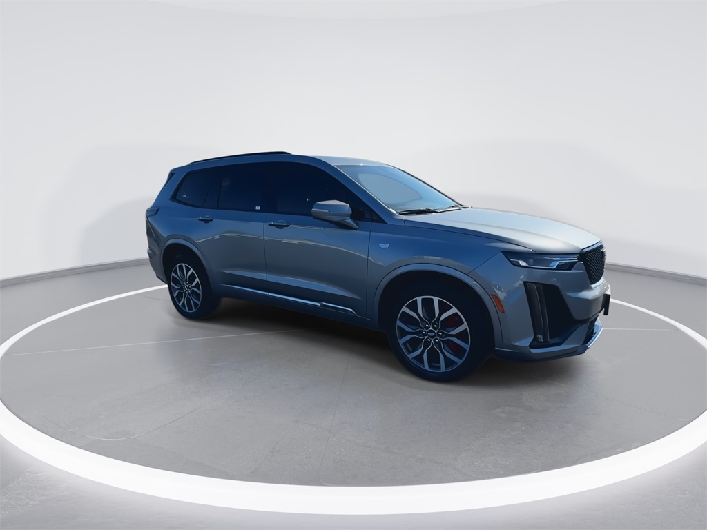 2024 Cadillac XT6 Sport photo 2