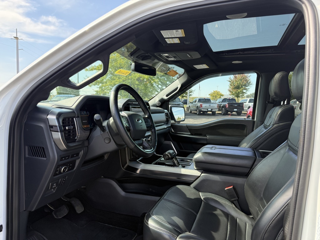 2023 Ford F-150 Platinum photo 25