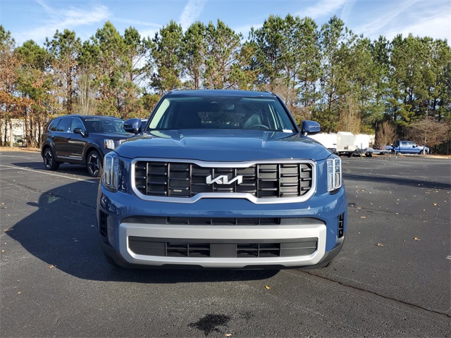2025 Kia Telluride S photo 2