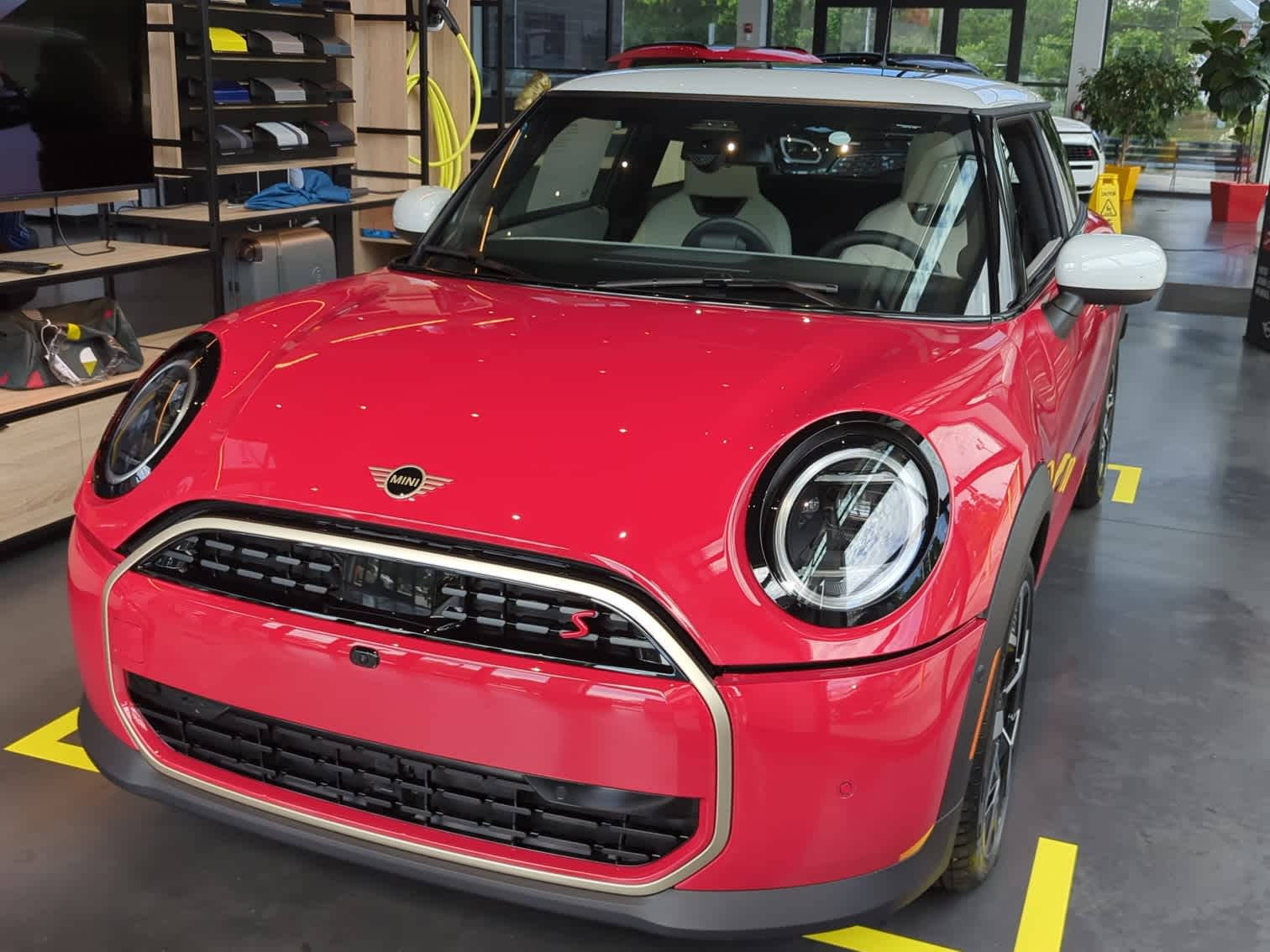 New 2025 MINI Hardtop 2 Door FWD Iconic in Annapolis #S2W14552 | MINI