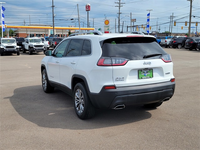 2021 Jeep Cherokee Latitude Lux photo 2