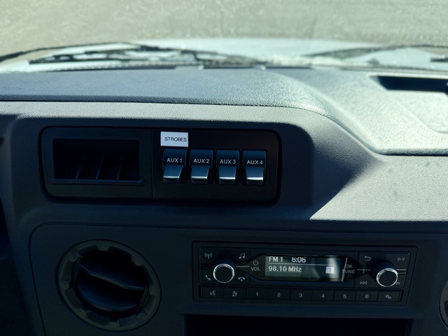 2025 Ford E-350 Base photo 22