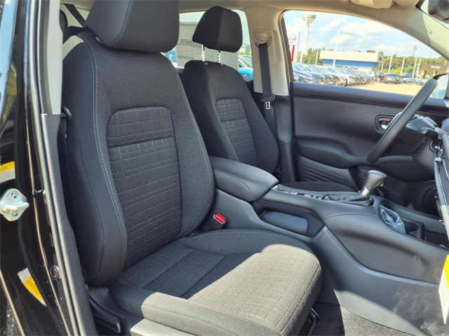 2026 Honda HR-V LX photo 2