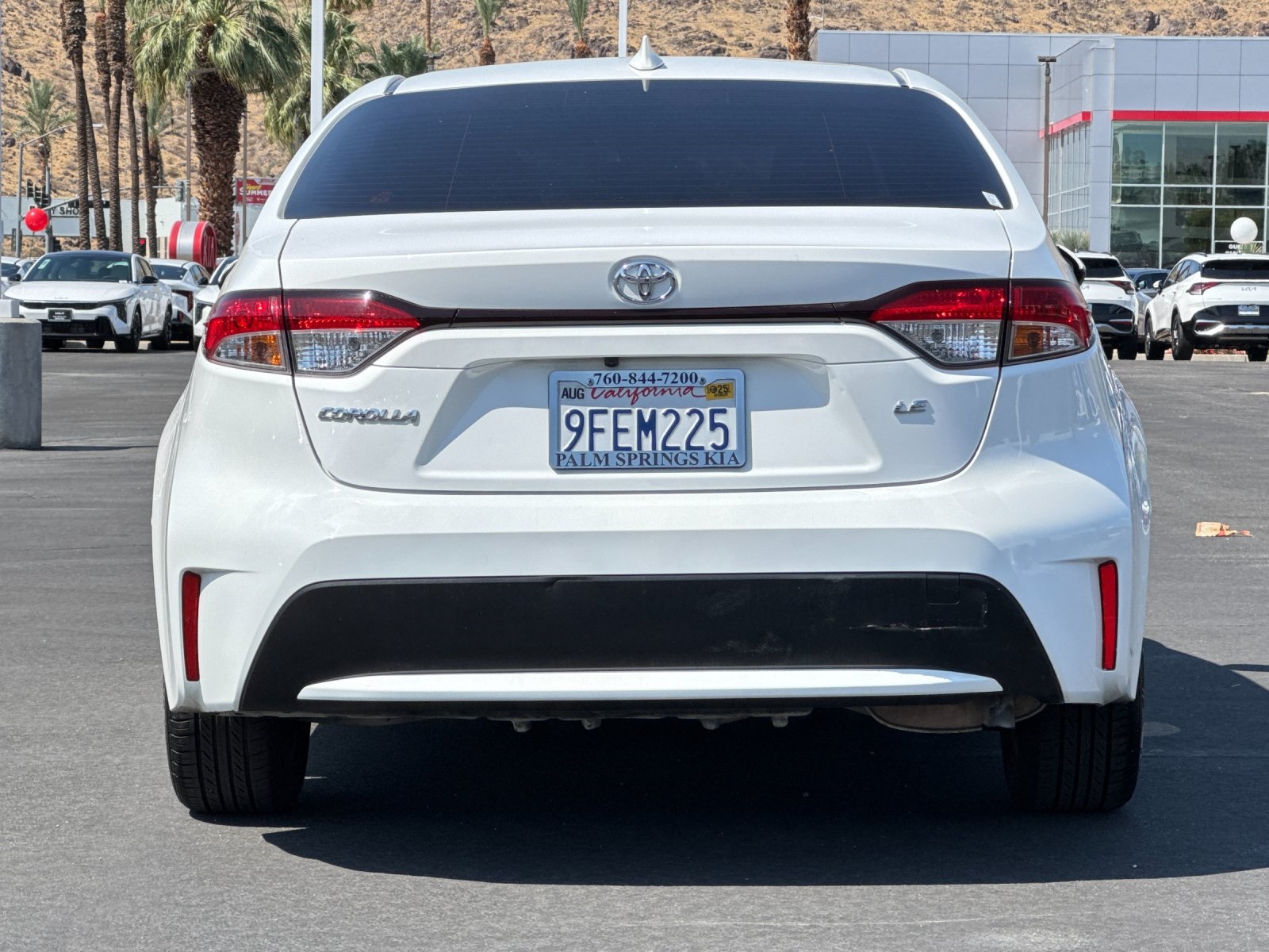 2021 Toyota Corolla LE photo 3