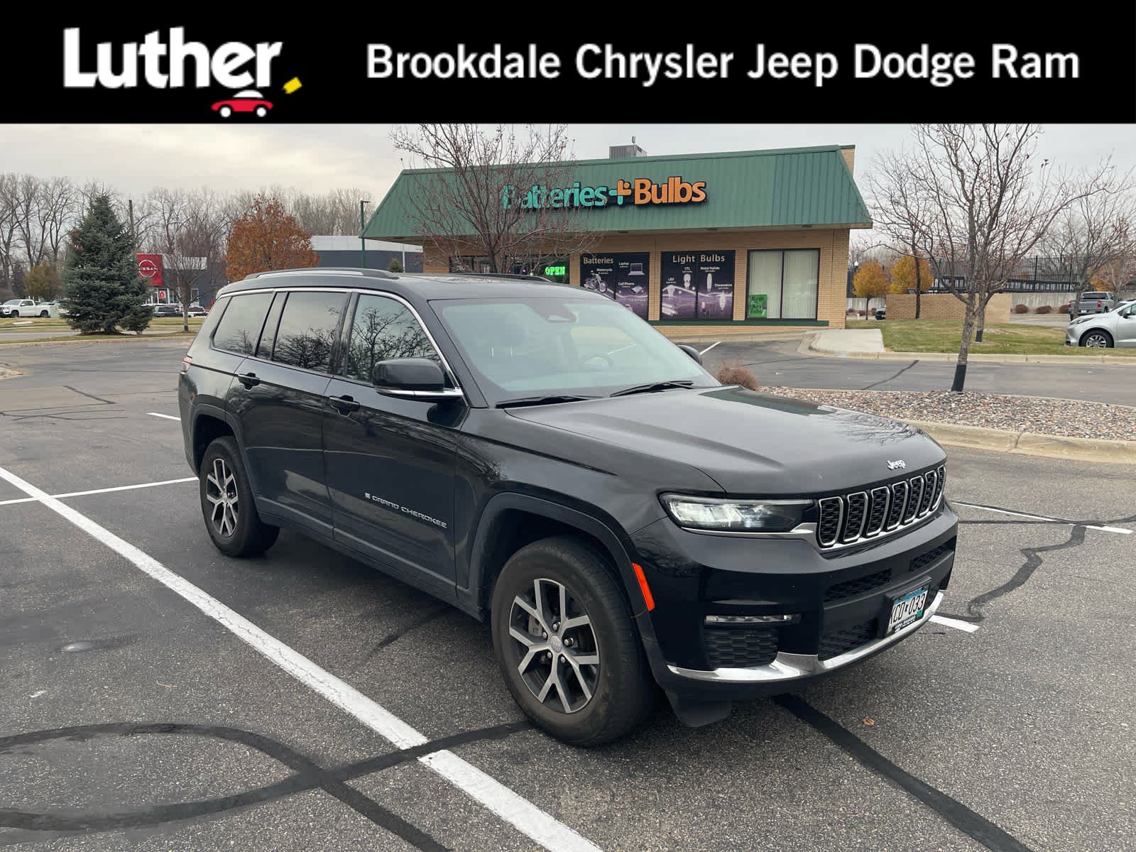 2023 Jeep Grand Cherokee L Limited's photo