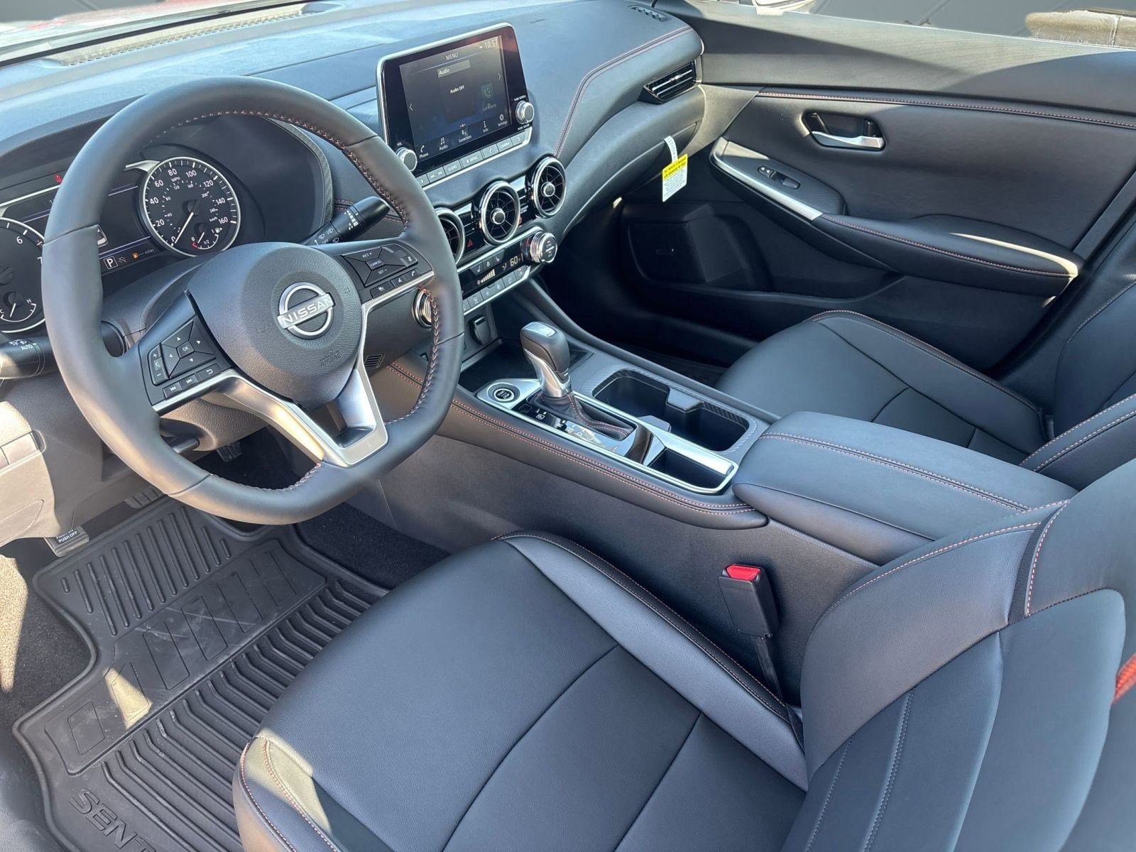 2025 Nissan Sentra SR photo 4