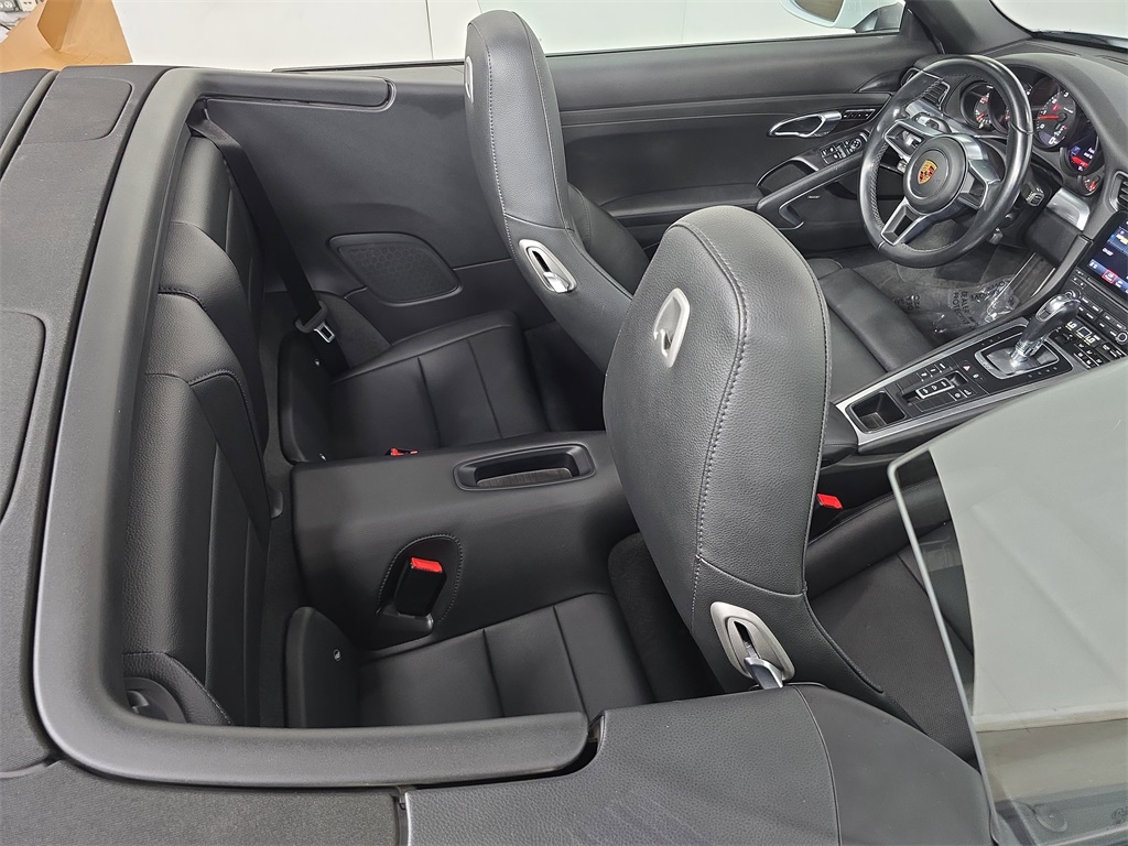 2018 Porsche 911 photo 26