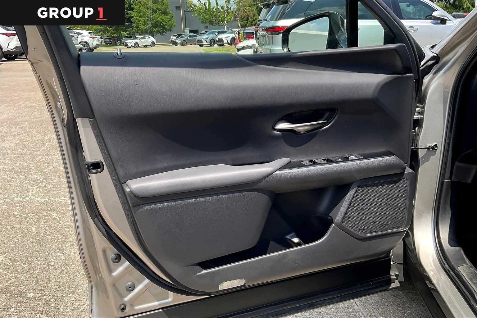 2022 Lexus UX 250h F SPORT photo 37