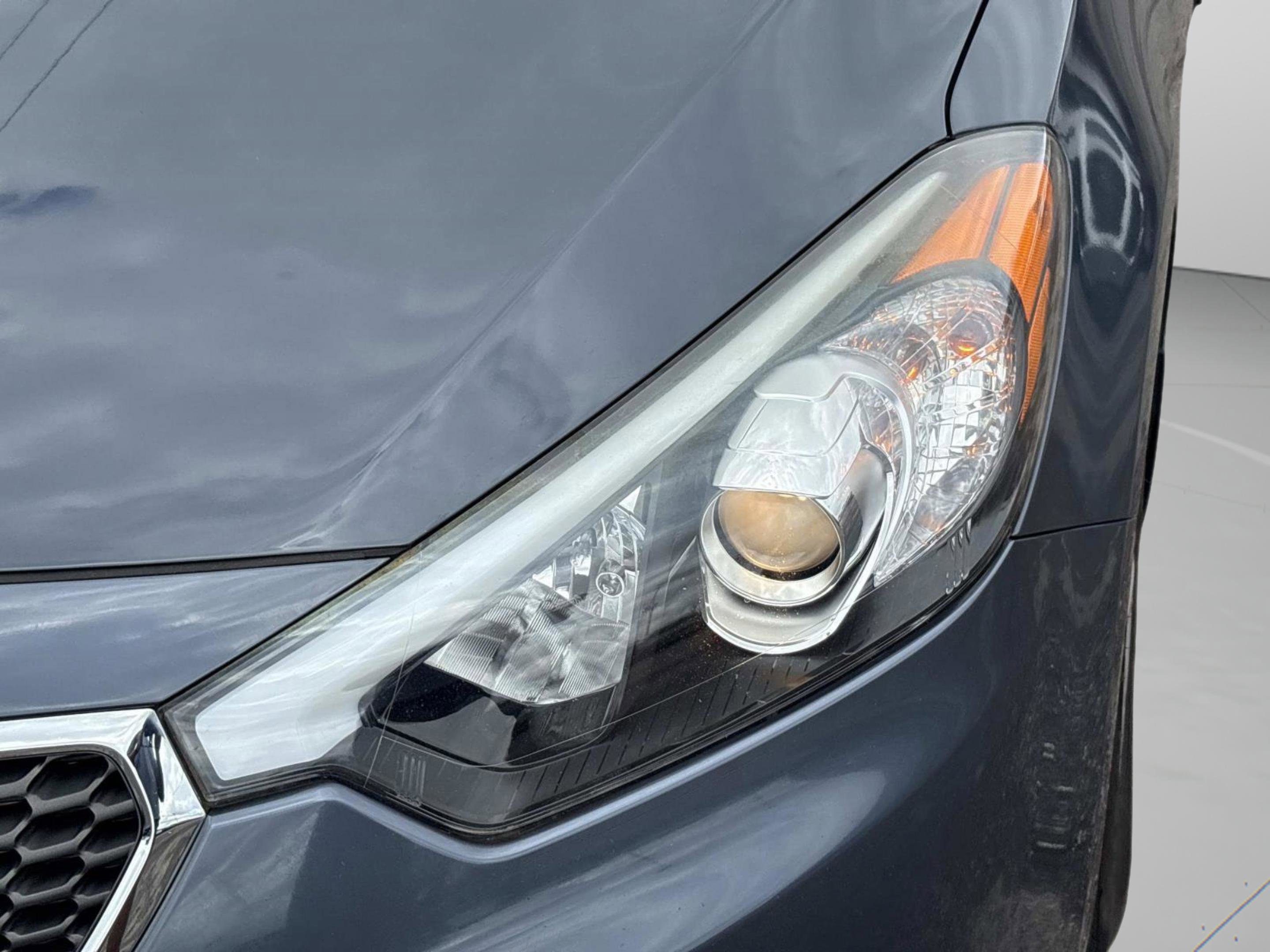2016 Kia Forte LX photo 8