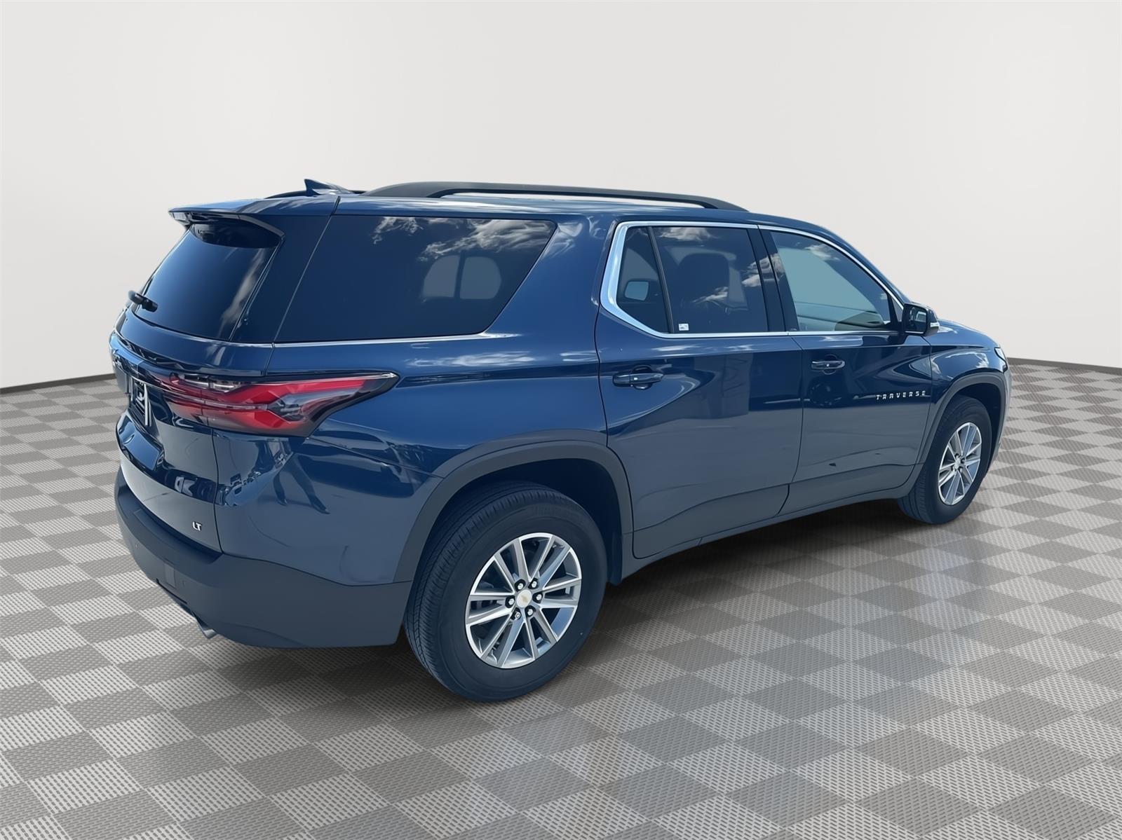 2023 Chevrolet Traverse Leather photo 4