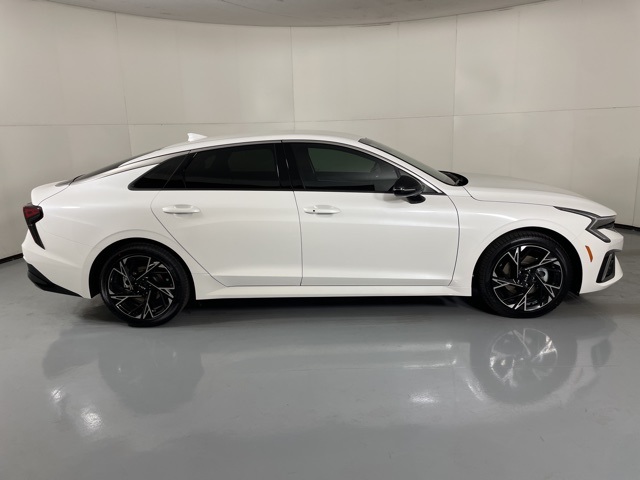 2026 Kia K5 GT-Line photo 9